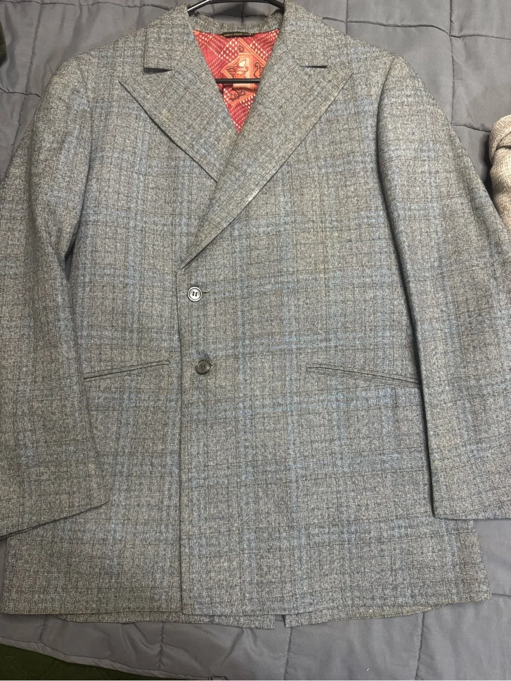 Gray Plaid Men's Blazer - Classic Double-Breasted Style